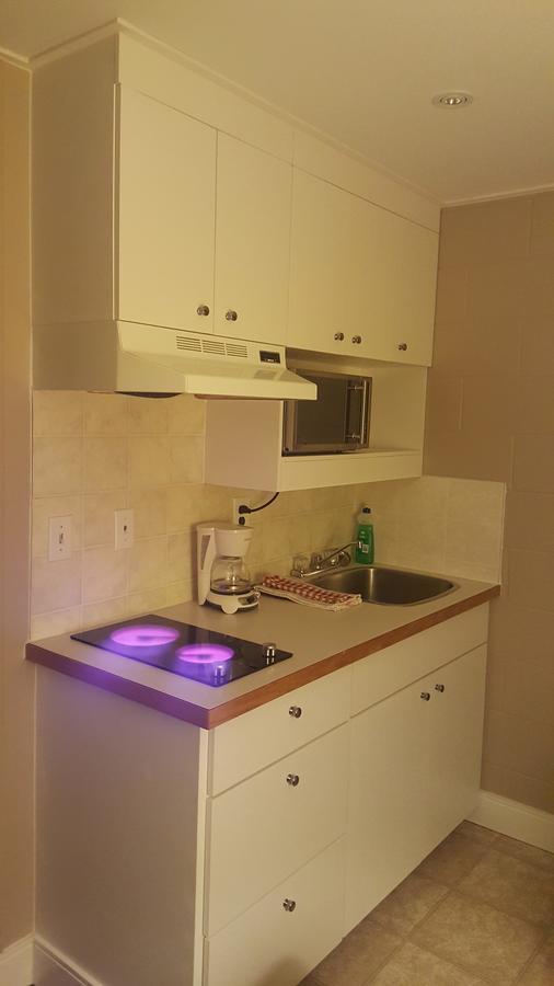 Centennial Motel Kindersley エクステリア 写真